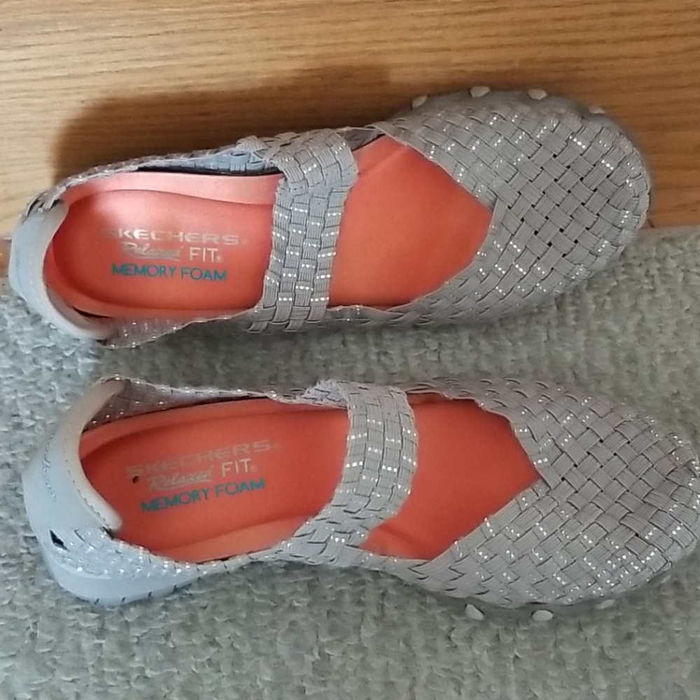 Sparkling silver skechers relaxed fit flats